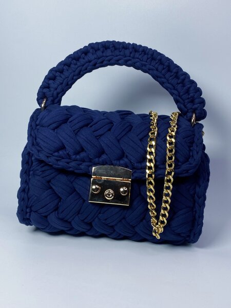 Diara clutch