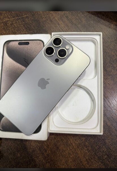 iPhone 15 Pro Max Argent Neuf
