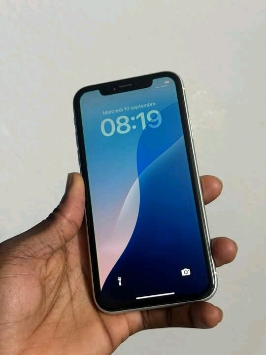 iPhone XR 64GB Blanc