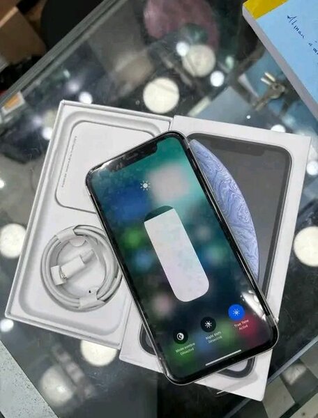 iPhone XR