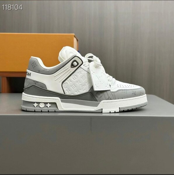 LV shoes