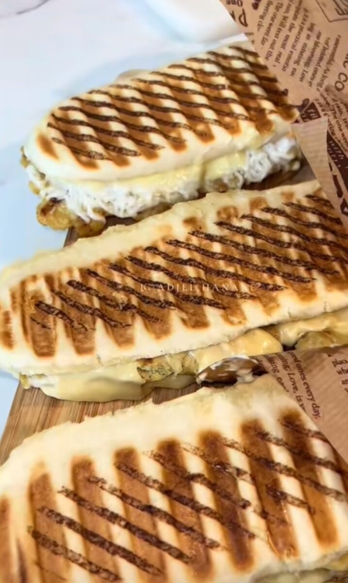 Panini Moza