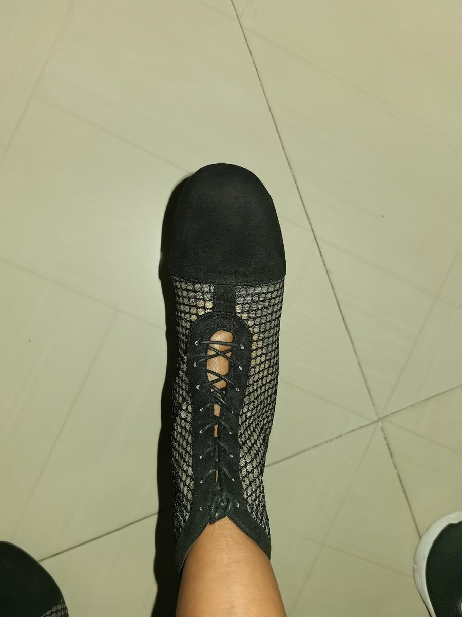 Ladies shoes