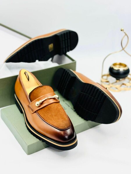 Dress shoes