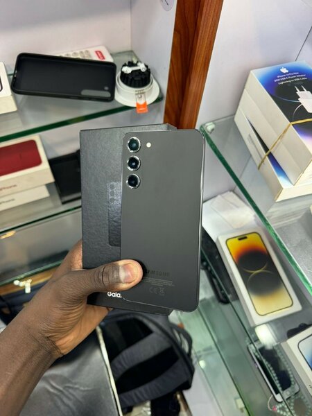 Samsung S23 plus