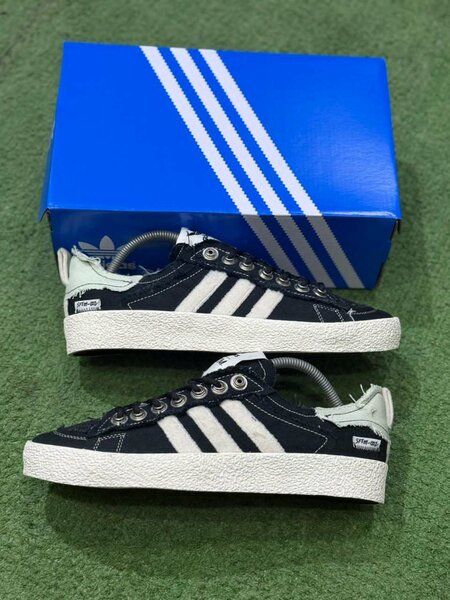 Chaussures Adidas