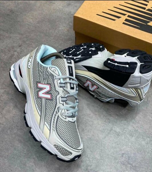 NEW BALANCE 530