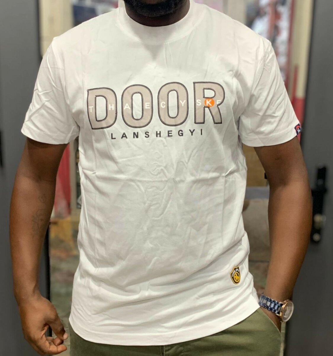 TEE shirt