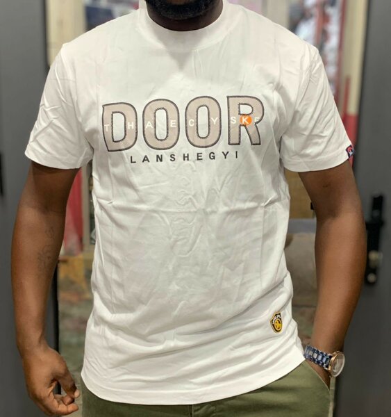 TEE shirt