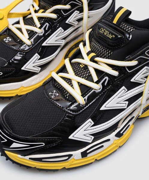 Sneakers de sport modernes