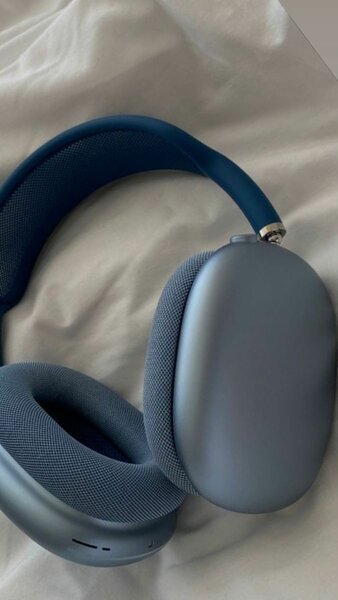 Headphone