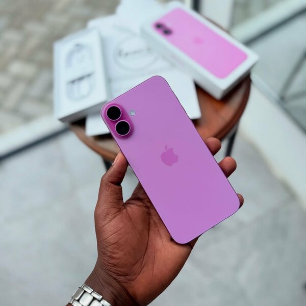 iPhone 16
