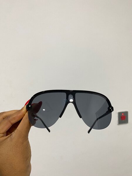 Sunglass