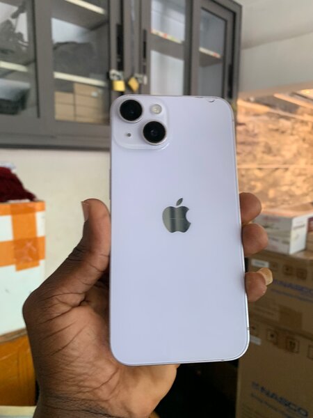 iPhone 14