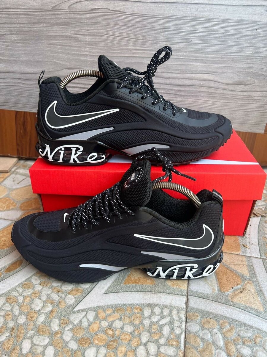 NIKE CLASSIC