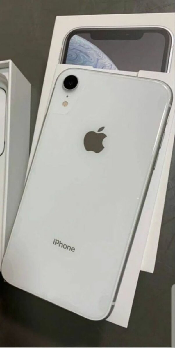iPhone XR