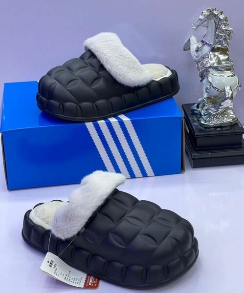 SLIPPERS