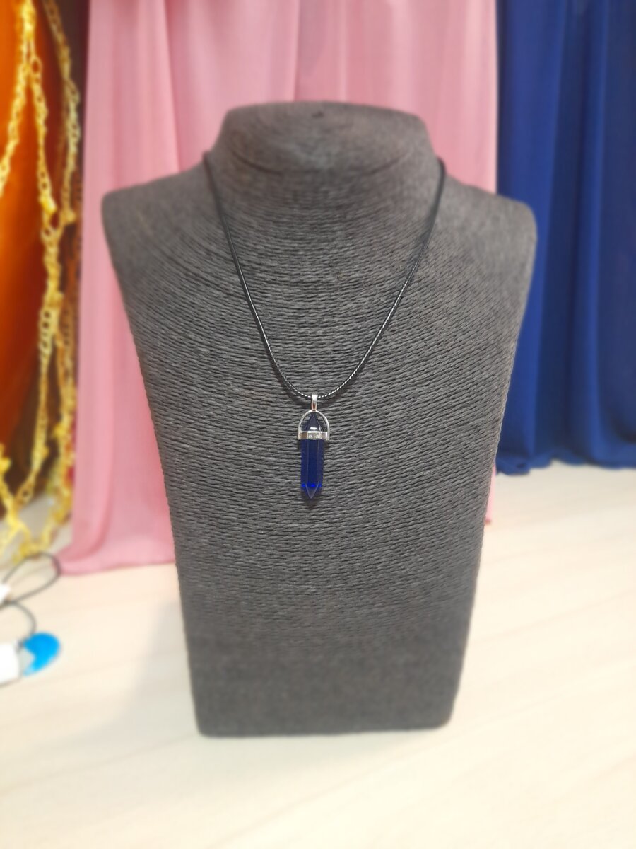 Collier avec pendentif