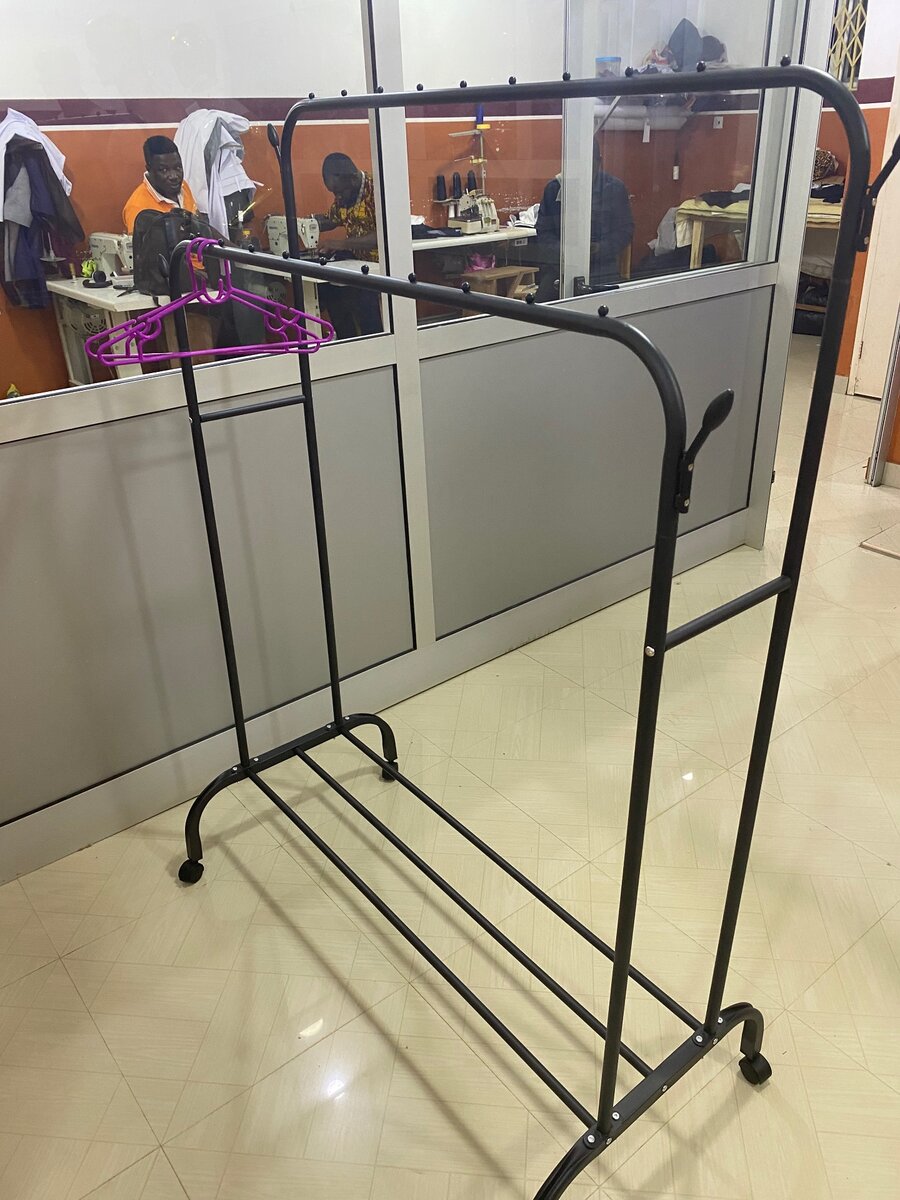 Cloth hanger