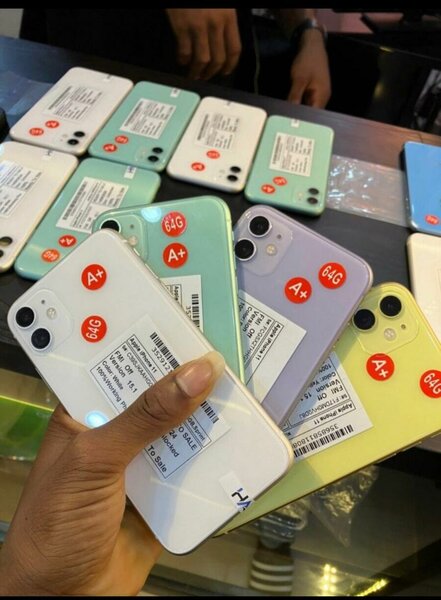 IPHONE 11 128 GB