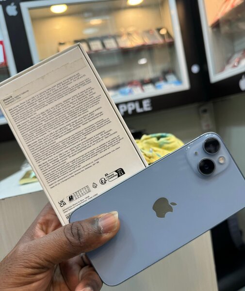 iPhone 14 simple