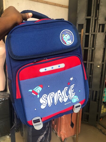 Sac à dos enfant espace