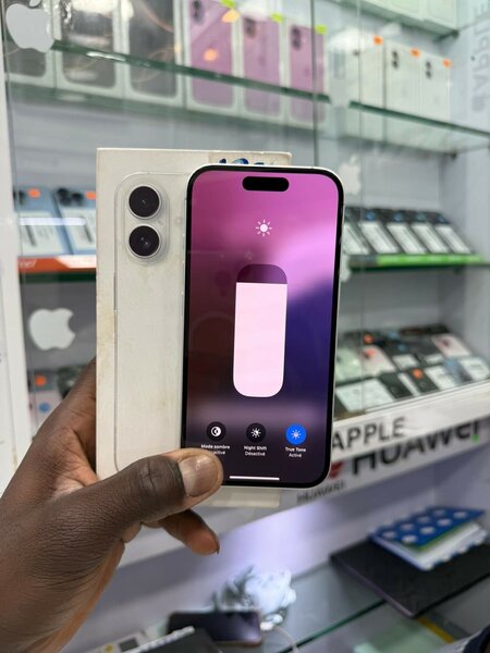 iPhone 16 simple