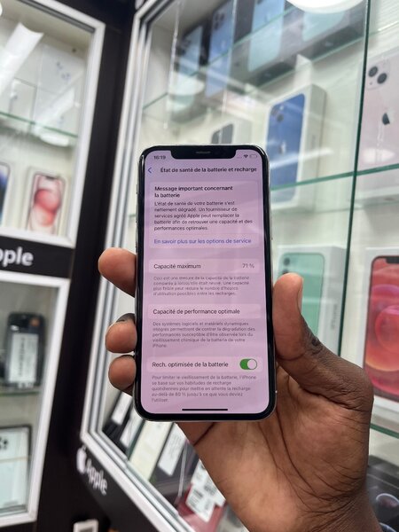 iPhone 11 Pro  64Go