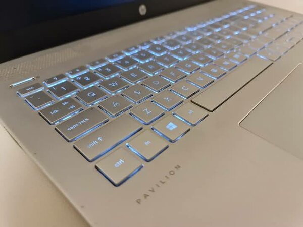 HP PAVILION LAPTOP