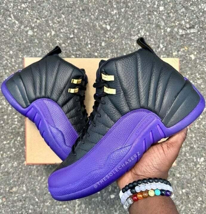 AIR JORDAN