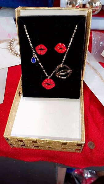 Chaine avec pendentif en inox