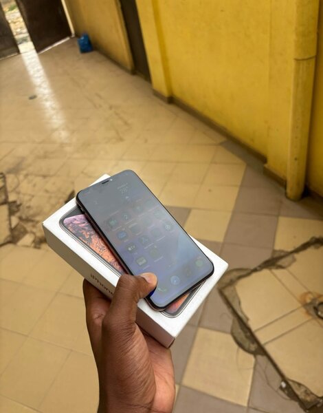 iPhone X 64Go