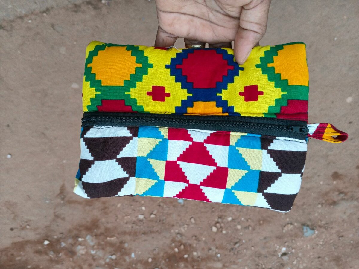 Pochette colorée en tissu