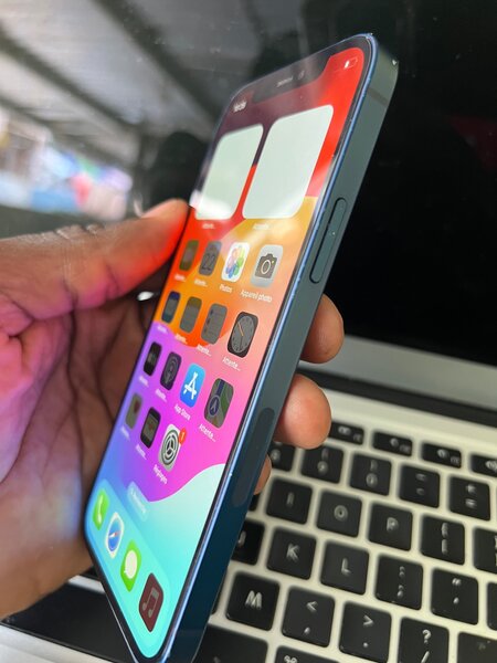 iPhone 12 64Giga