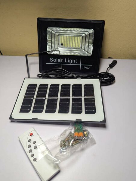 Lampe solaire extérieure étanche