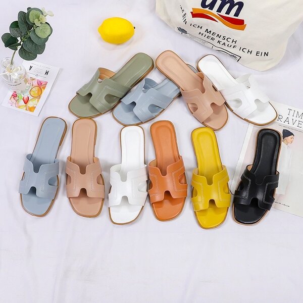 Ladies slippers
