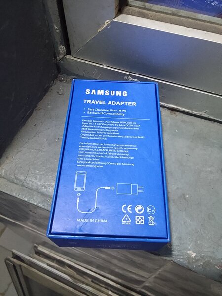 Chargeur Android neuf