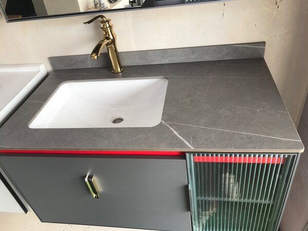 Cabinet basin