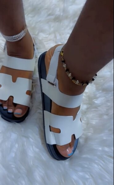 Woman's Hermes Sandals