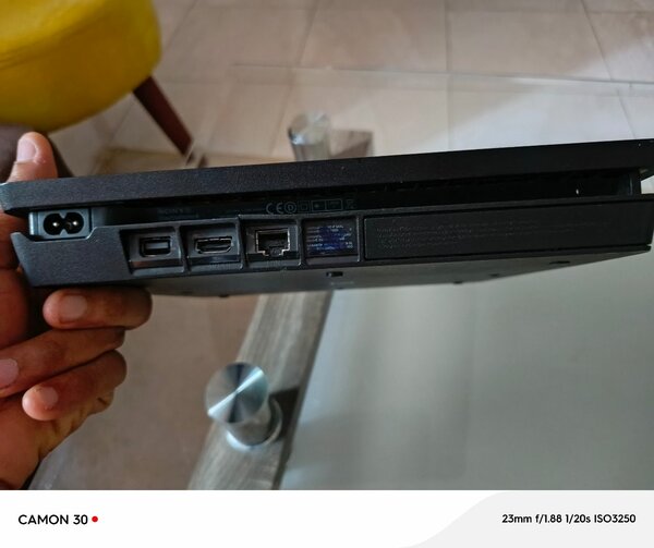 Ps4 slim
