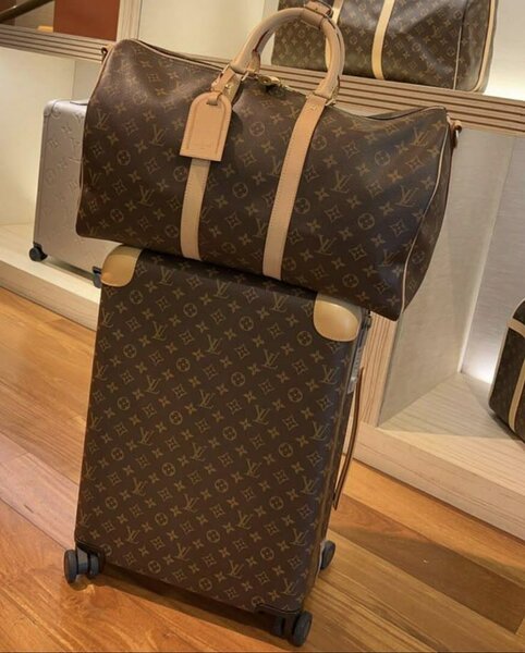 Traveling Bag