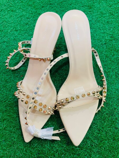 Ladies heels