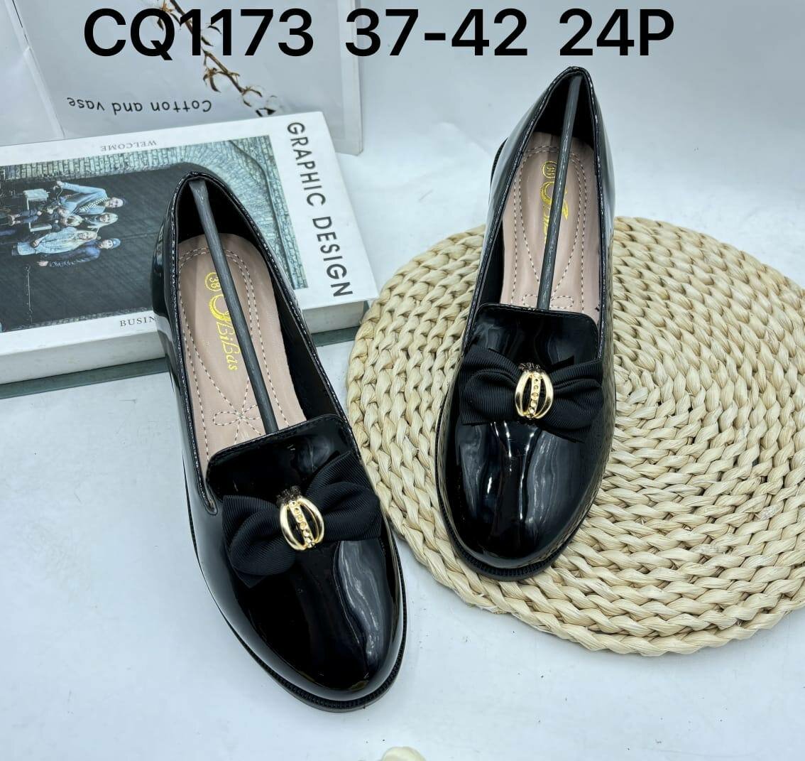 Ladies shoes