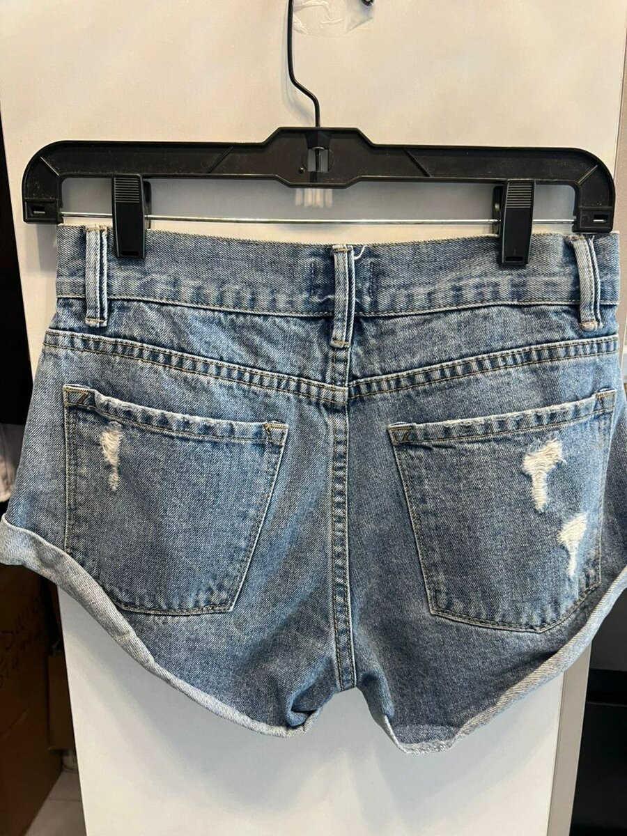 Shorts en jean déchirés