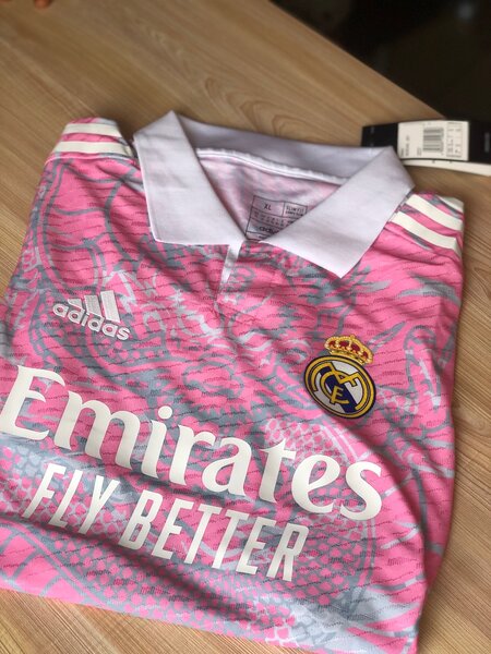 Maillot rose du Real Madrid