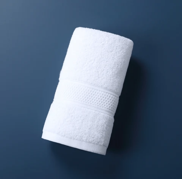 Serviettes de bain luxe blanches