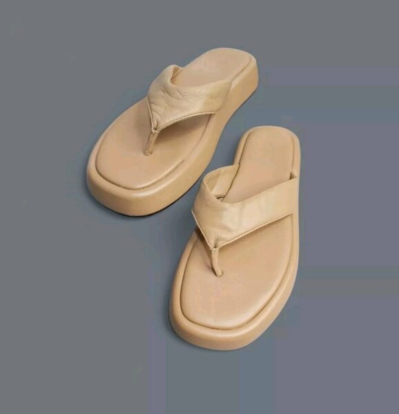 flats sandals
