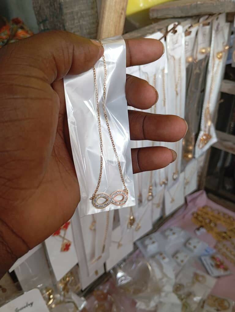 Collier Infini Élégant