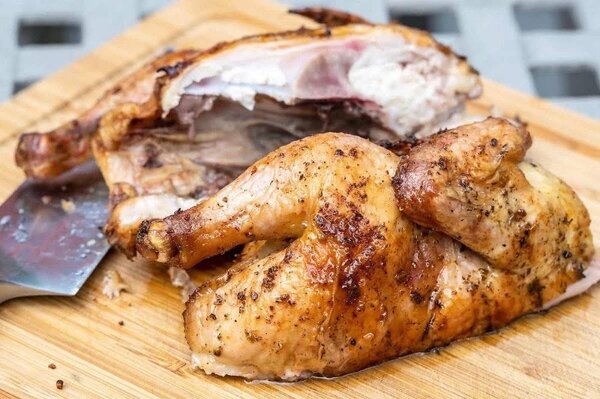 Poulet fumé au feu de bois