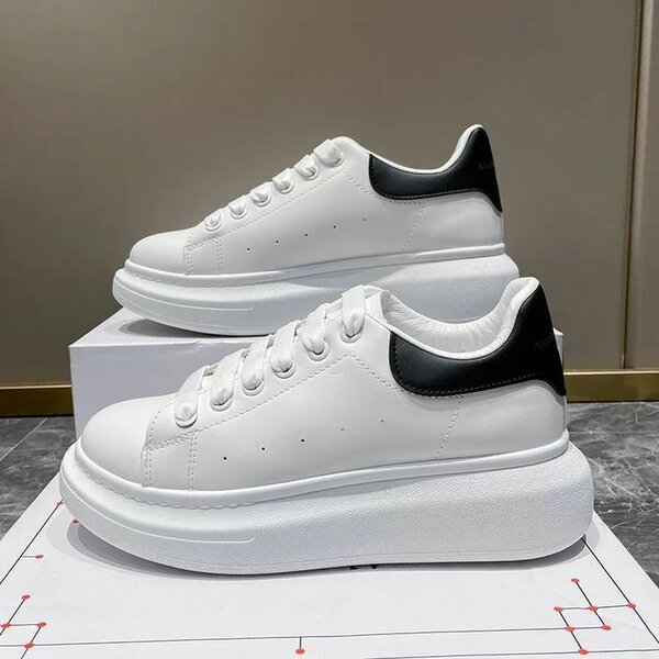 Chaussure Alexander McQueen